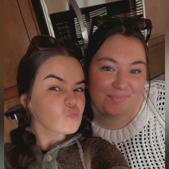 Meet your Posher, Natalie - Picture 5 of 8